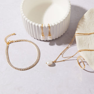 Signature Tennis Bracelet in Gold