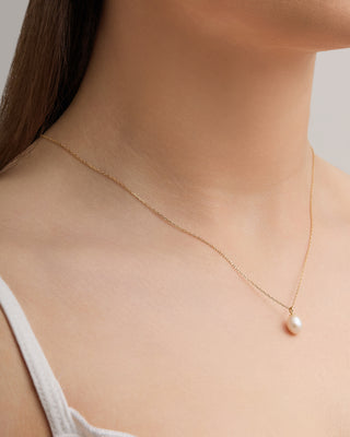 Gold Pearl Necklace